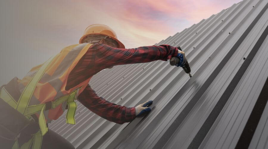 Expert Emergency Roof Repairs services in Cazenovia, WI